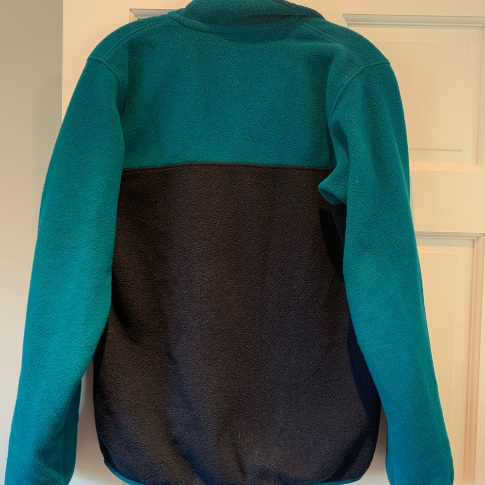 Patagonia Teal and Navy Women's Sweater - Picture 3 of 4